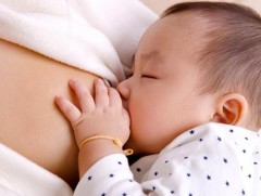 Хүүхдийг хоёр нас хүртэл нь хөхөөр хооллох хэрэгтэй 