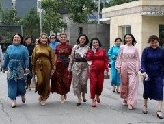 33 настай ихрүүд “Эхийн алдар” одонгоо энэ жил зэрэг гардан авчээ