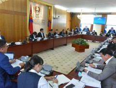 Төсвийн тодотголтой хамт өргөн мэдүүлсэн хууль, тогтоолын төслүүдийг хэлэлцэхийг дэмжив