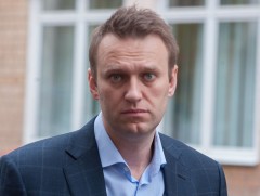 Алексей Навальный эмнэлгээс гарчээ