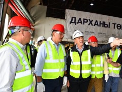 У.Хүрэлсүх: Орон сууцжуулах бодлогыг хэрэгжүүлэхэд Дарханы төмөрлөгийн үйлдвэр чухал үүрэг гүйцэтг..