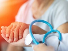 Өнгөрсөн онд зорилтот бүлгийн 15294 иргэн олон нийтийн оролцоонд түшиглэсэн халамжийн үйлчилгээнд ..