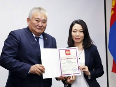 ОХУ-ын ГХЯ-ны талархлын бичгээр МҮОНРТ-ийн уран бүтээлчид, сэтгүүлчдийг шагналаа