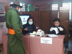 Орон нутгийн сонгуулийн санал хураалт эхэллээ