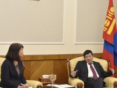 УИХ-ын даргын ахлах зөвлөх Д.Лүндээжанцан Жайка-ийн Монгол дахь Төлөөлөгчийн газрын дарга хатагтай..