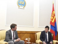 УИХ-ын Тамгын газрын Парламентын судалгааны хүрээлэн Конрад-Аденауэр сантай хамтарч ажиллахаар бол..