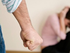 Гэр бүлийн хүчирхийлэл ихэвчлэн 20:00 цагаас 04:00 цагийн хооронд үйлдэгддэг