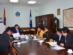 “Нээлттэй засгийн түншлэл”-ийн гишүүдтэй уулзалт ярилцлага хийв  