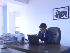 Ч.Бямбадорж: Өглөө эрт түгжрэлээс өмнө гэрээс гараад орой эрт түгжрэлгүй үед гэртээ ирдэг