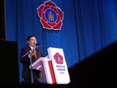 УИХ-ын дарга Г.Занданшатар Баянгол дүүргийн иргэдийн уулзалтад хэлсэн үгэндээ хуулийн реформ хийхи..