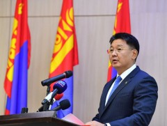 Ерөнхий сайд У.Хүрэлсүх Барилгын политехник коллеж болон ХНХЯ-нд ажиллалаа 