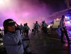 Филадельфи хотод эмх замбараагүй байдал дэгджээ  