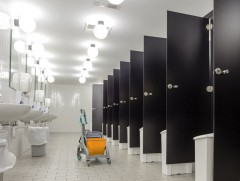 ЗГ: 2022 онд багтаан бүх сургууль, цэцэрлэгийн модон жорлонг хална