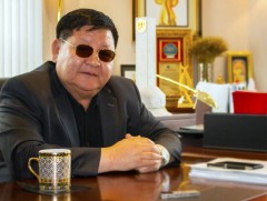 Д.Баттөр: Мөнгөнөөс сэтгэл төрдөггүй учир хамгийн гол нь өөрөө сонирхолтой, сэтгэл зүрхээ салбарта..