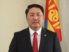 Батлан хамгаалах салбарын гурван хуулийн төслийг өргөн мэдүүллээ