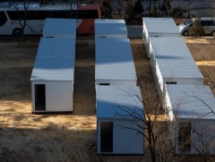 Өмнөд Солонгосын эмнэлгүүд чингэлгүүдийг тохижуулж эхэлжээ