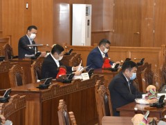 Монгол Улсын Ерөнхийлөгчийн сонгуулийн тухай хуулийн төслийг эцсийн хэлэлцүүлэгт бэлтгүүлэхээр шил..