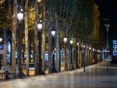 Франц улс шөнийн хөл хориог гурван долоо хоногийн хугацаанд чангатгана