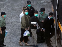 Олон улс Хонконгийн ардчиллыг дэмжигчдэд шүүхээс ял оноосныг буруушааж байна