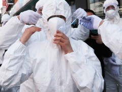 Япон улс дөрөвдүгээр сарын эхээр өндөр настай хүмүүсээ вакцинд хамруулна 