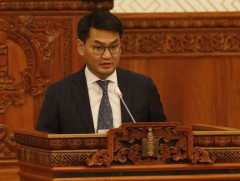 Ерөнхий сайдаар томилох саналыг УИХ-ын чуулганы нэгдсэн хуралдаанд танилцууллаа