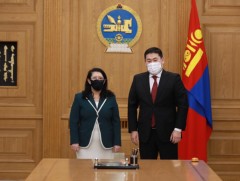 Ерөнхий сайд Л.Оюун-Эрдэнэ Элчин сайд Лаура Боттаг хүлээн авч уулзав