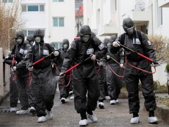 Зарим улс орнууд хорио цээрийн дэглэмээ сулруулж байна