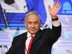 Израилийн Ерөнхий сайд сөрөг хүчний намуудтайгаа хэлэлцээ хийхээс аргагүйд хүрчээ 