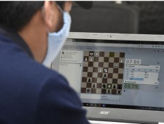 Монгол, Буриадын шатарчид өрсөлдөв