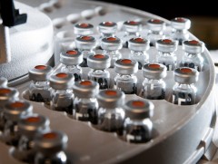 АНУ коронавирусний вакцины нөөцөө улс орнуудад хандивлана 