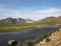 Өндөр Өлзийт уулын өгөөмөр их усан Идэр мөрний анир