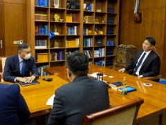 Монгол Улсын Ерөнхийлөгч У.Хүрэлсүхэд Улсын Ерөнхий прокурор Б.Жаргалсайхан бараалхаж, хүндэтгэл ү..