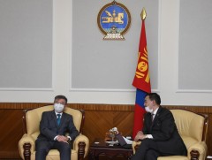 Байнгын хорооны дарга Б.Баттөмөр Элчин сайд И.К.Азизов нар хамтын ажиллагааны талаар санал солилцов