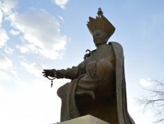 Дэлхийн хүмүүс: Ноён Хутагтын тэнгэр дор