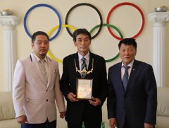 Монголд олимпын хөдөлгөөнийг дэлгэрүүлж, их спортыг хөгжүүлсэн эрхмүүдийг шагнав