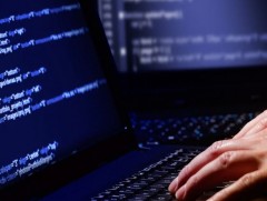 ОХУ-ыг кибер орон зайд өргөн хүрээтэй халдлага үйлдэж байна гэж буруутгажээ 