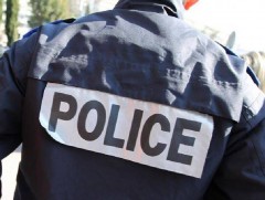 Иргэдийн эрх чөлөөнд халдсан цагдаа нарын албан тушаалыг түдгэлзүүлж, хуулийн байгууллагад шилжүүл..