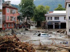 Турк улсад үерийн гамшиг нүүрлэж, 17 хүн амь үрэгджээ