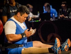 Гавьяат тамирчин Э.Содномпилжээ 241 кг-ыг амжилттай өргөлөө