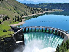 Эрдэнэбүрэнгийн усан цахилгаан станц барих ажлын ерөнхий гүйцэтгэгчтэй гэрээ байгуулж, барилга угс..