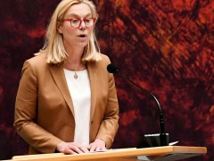 Нидерландын Гадаад хэргийн сайдын үүрэг гүйцэтгэгч огцорлоо 