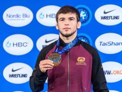 ОХУ-ын бөх Загир Шахиев Ираны чөлөөт бөхийн лигт оролцохоор гэрээ байгуулжээ