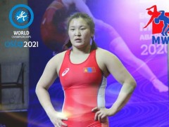 Э.Даваанасан, Э.Дэлгэрмаа, Н.Загардулам нар үзэгчдийн суудал руу шилжлээ 