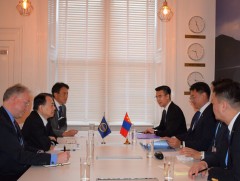 Монгол Улсын Ерөнхийлөгч У.Хүрэлсүх Азийн хөгжлийн банкны ерөнхийлөгч Масагүцү Асакаватай уулзлаа