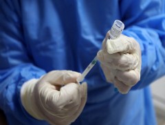 ЗГ: Коронавируст халдварын тохиолдол буурч, нэмэлт тунд хамрагдах иргэдийн тоо өсчээ  