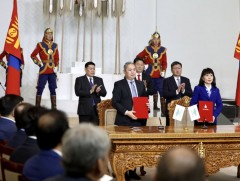 Аж ахуйн нэгжүүд 600 сая мод тарьж, ургуулахаа илэрхийлж батламжиллаа