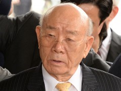 БНСУ-ын Ерөнхийлөгч асан Чун Ду Ван 90 насандаа таалал төгслөө 