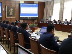Уур амьсгалын өөрчлөлтийн эсрэг тэмцэлд Засаг дарга нар манлайлан оролцохыг Ерөнхий сайд уриаллаа