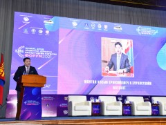 Монгол Улсын Ерөнхийлөгч Жижиг дунд үйлдвэр, үйлчилгээ эрхлэгчдийн форумын оролцогчдод илгээлт хүр..