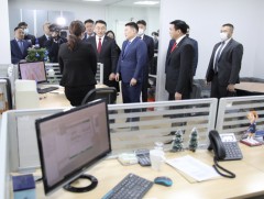 Л.Оюун-Эрдэнэ: Хотын төвийн түгжрэлийг бууруулахад үлгэрлэж буй Нийслэлийн төр захиргааны алба хаа..